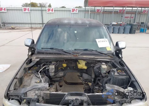 2002 Chevrolet Silverado 1500 Ls from USA, damaged, VIN 2GCEC19V421166708